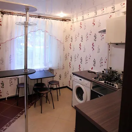 Apartament In Centre On Zolotaya Gorka Str. *
