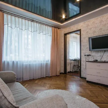 In Centre On Zolotaya Gorka Str. Apartament